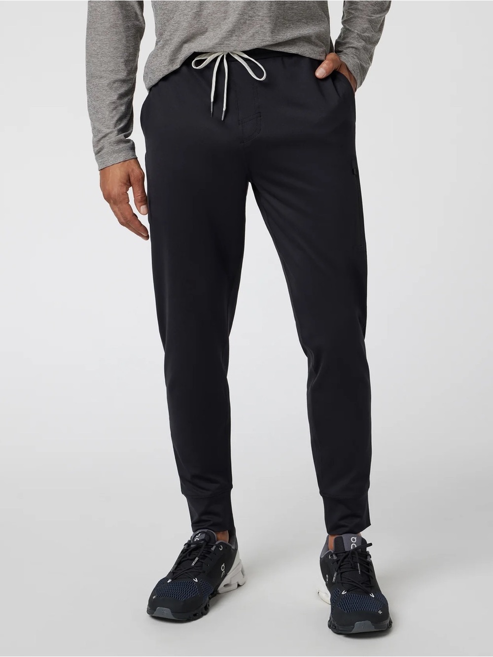 Vuori Men's Sunday Performance Jogger in Black size medium travel athletic